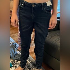 Guess jeans size 28
